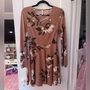 Xhilaration Criss Cross V Neck Long Sleeve Dress